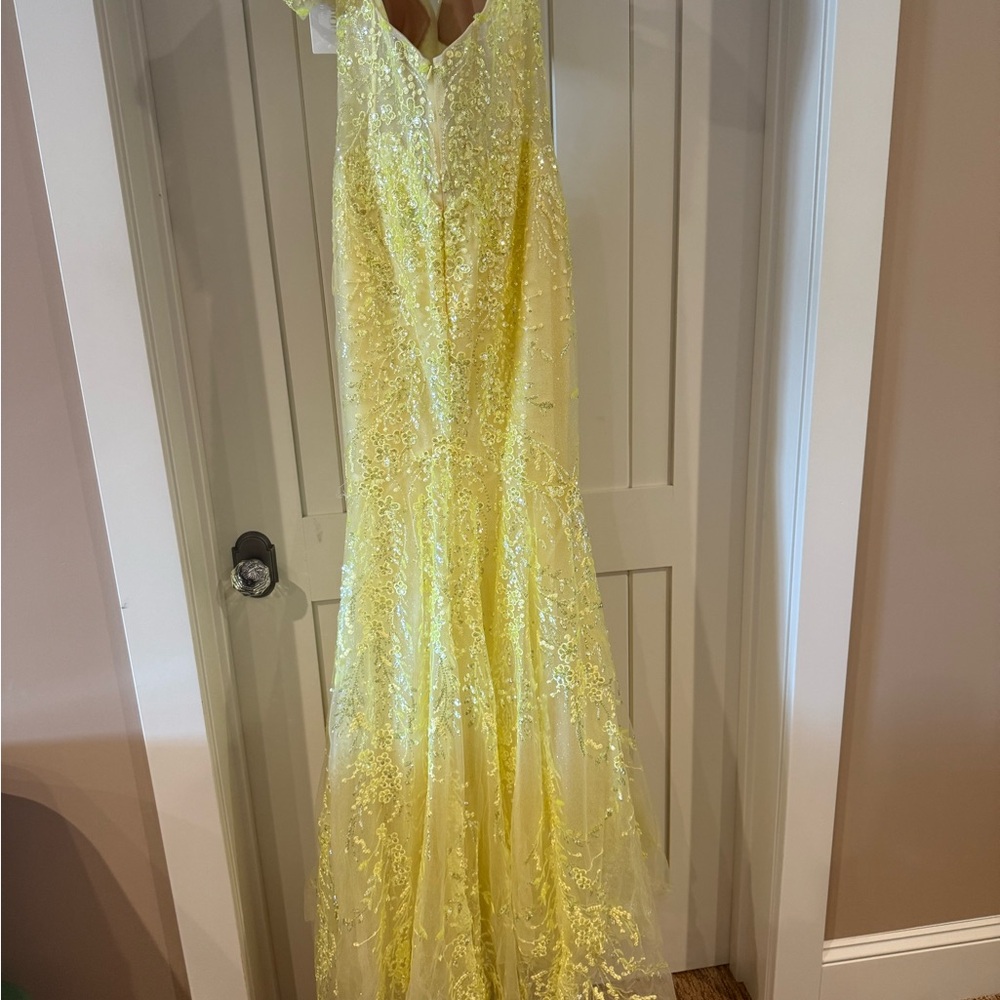 Ellie Wilde Yellow Sequin Dress - Picture 2 of 5